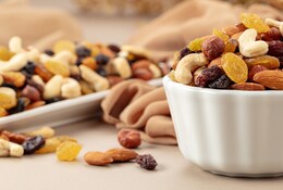 Liste des fruits secs : bienfaits, types et utilisations