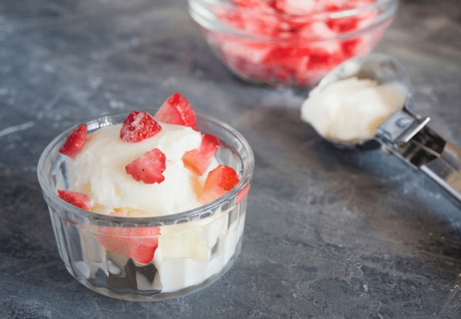 Dessert-deux-ingrédients-yaourt-glacé.png