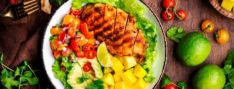 Salade poulet mangue