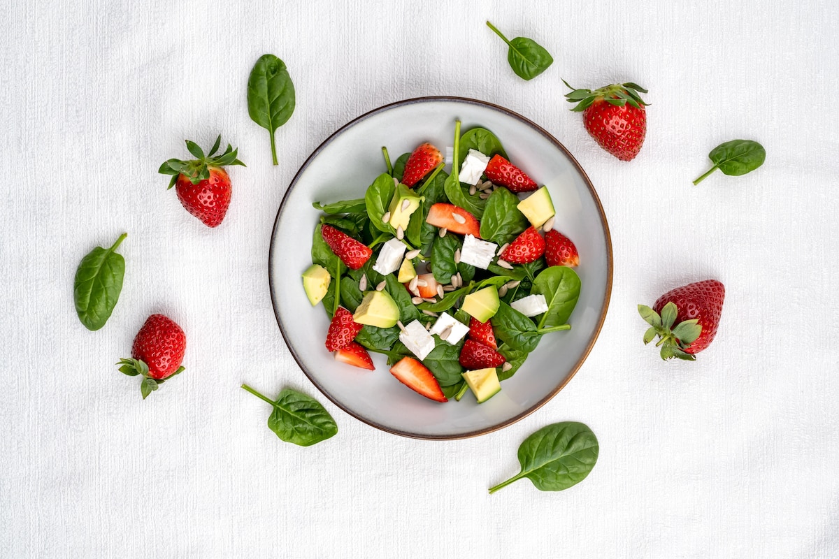 Salade de fraises à la feta.jpg