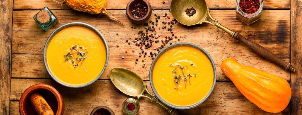 Soupe végétarienne à la citrouille d'automne