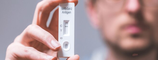Auto-tests pour dépister le covid-19 disponibles en pharmacie