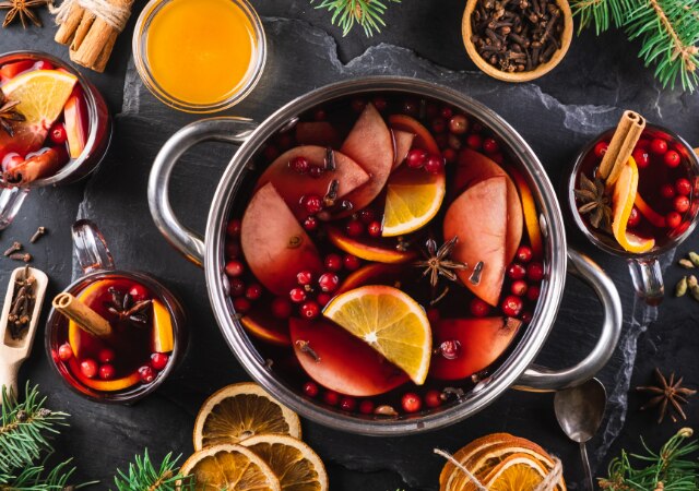 Faire cuire votre vin chaud aux épices