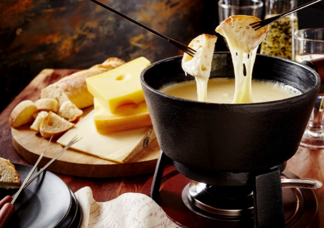 Recette traditionnelle de la fondue savoyarde