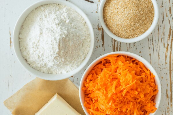 Ingrédients pour le gâteau à la carotte