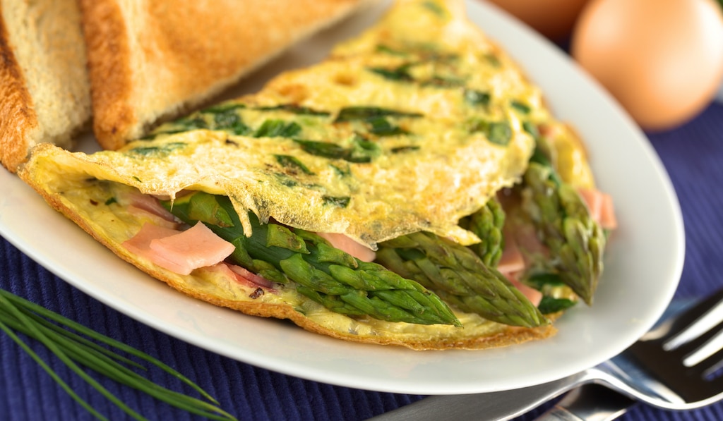 Omelette aux asperges & jambon