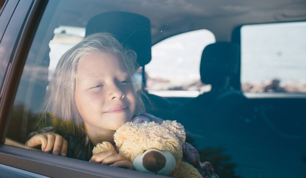 Les indispensables en voiture avec des enfants