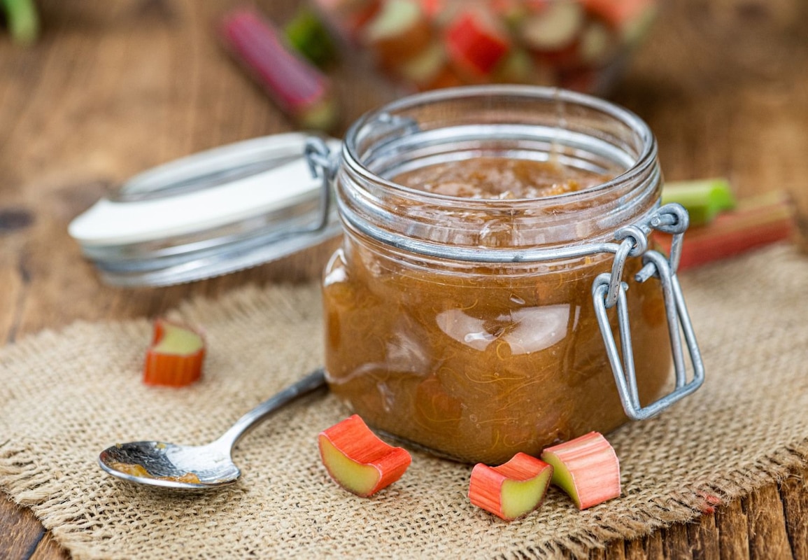 confiture rhubarbe.jpg