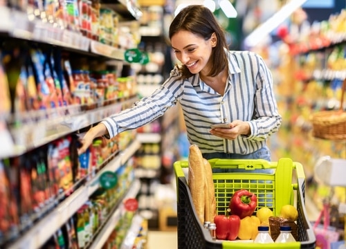 femme-kombucha-rayon-magasin.jpg