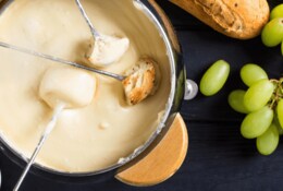 La recette traditionnelle de fondue savoyarde