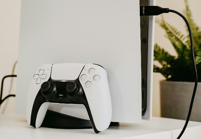 Console et manette de PS5